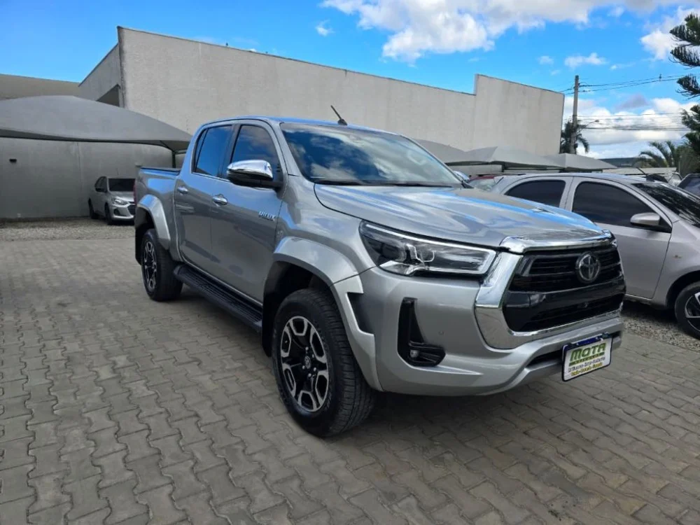Toyota Hilux CD SRX Plus 4x4 2.8 TDI Die. Aut.
