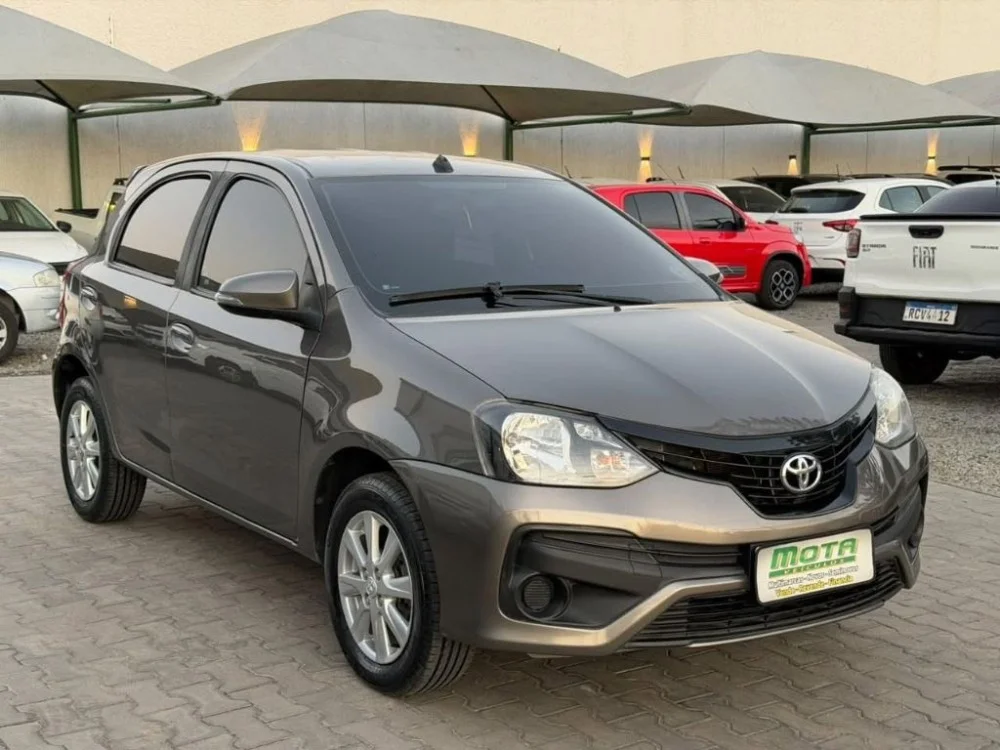 Toyota ETIOS X Plus 1.5 Flex 16V 5p Aut.