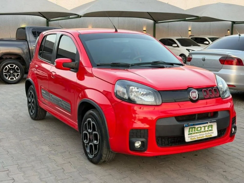 Fiat UNO SPORTING Dualogic 1.4 EVO Flex 8V 4p